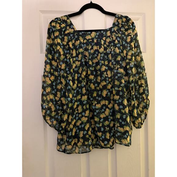 Loren Conrad floral shirt size medium - Picture 2 of 7